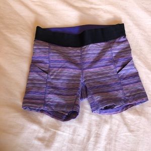 Lululemon booty shorts!!